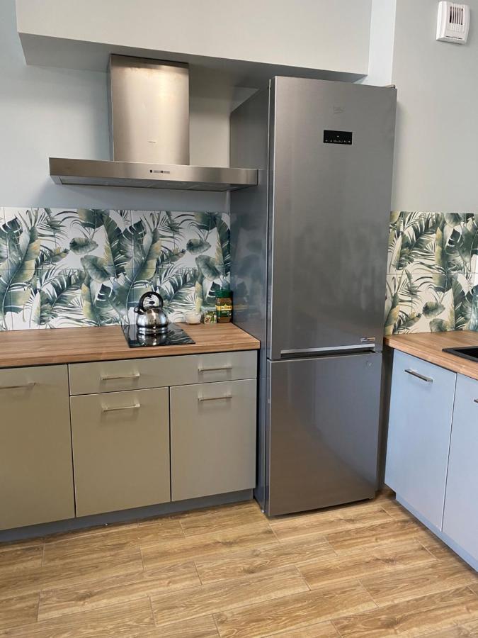 2 Tyskie Apartamenty Z Ogrodkiem Tychy Extérieur photo