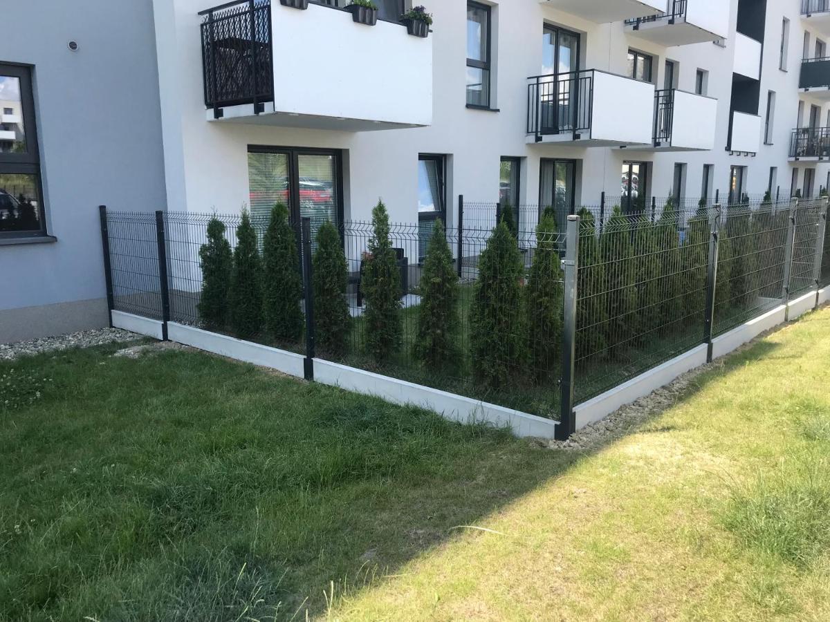 2 Tyskie Apartamenty Z Ogrodkiem Tychy Extérieur photo