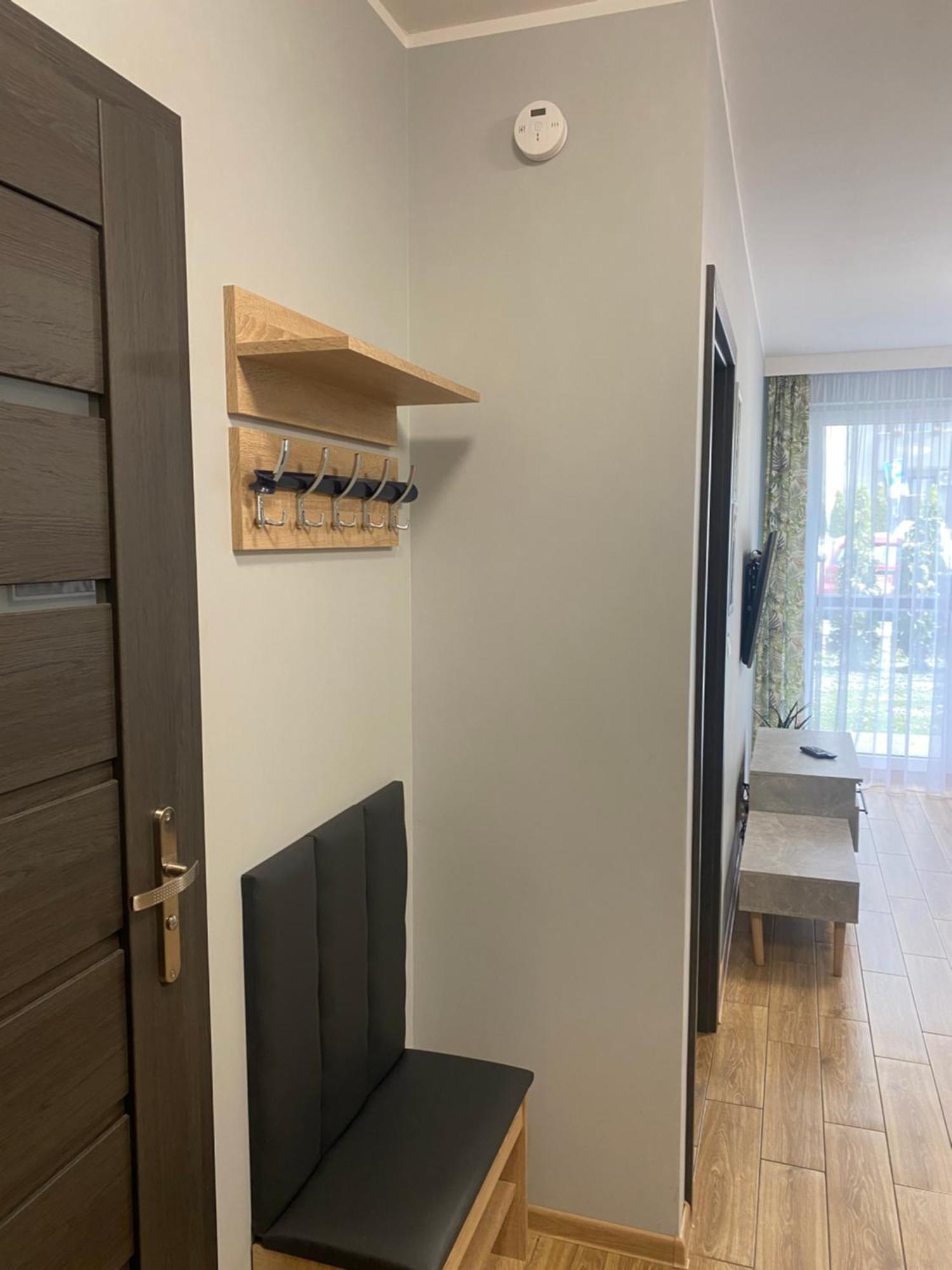 2 Tyskie Apartamenty Z Ogrodkiem Tychy Extérieur photo